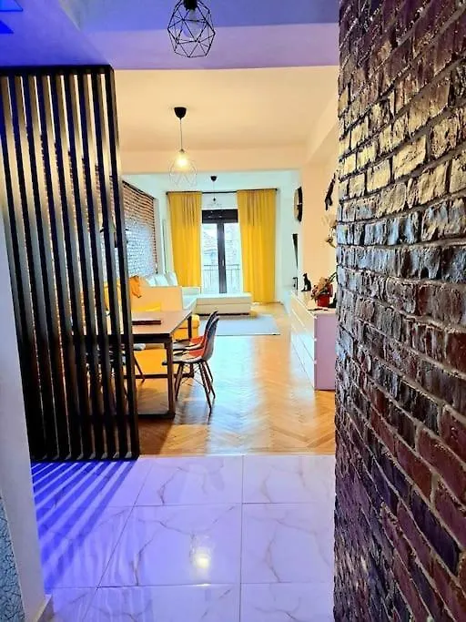 Classy Apartment With Parking In The City Center Bucharest