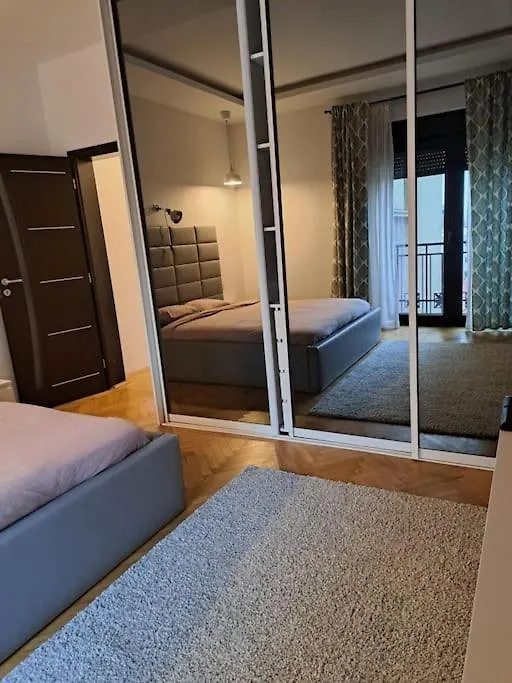 Classy Apartment With Parking In The City Center Bucharest 0*,