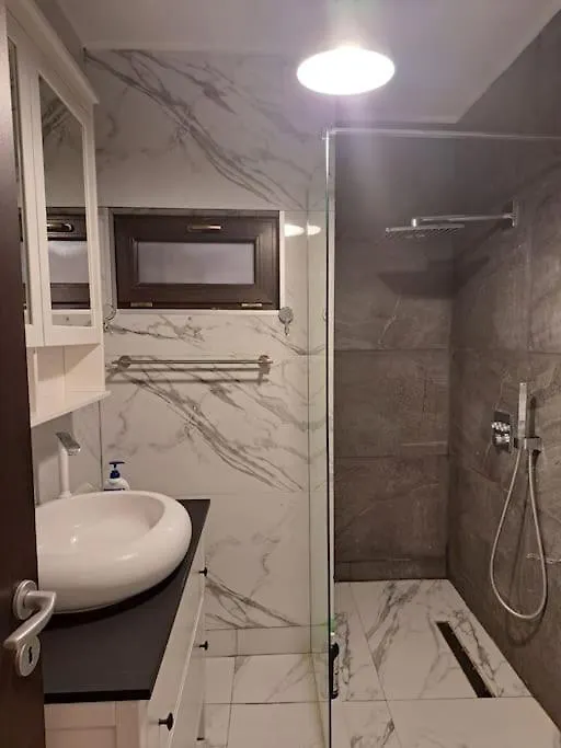 Classy Apartment With Parking In The City Center Bucharest