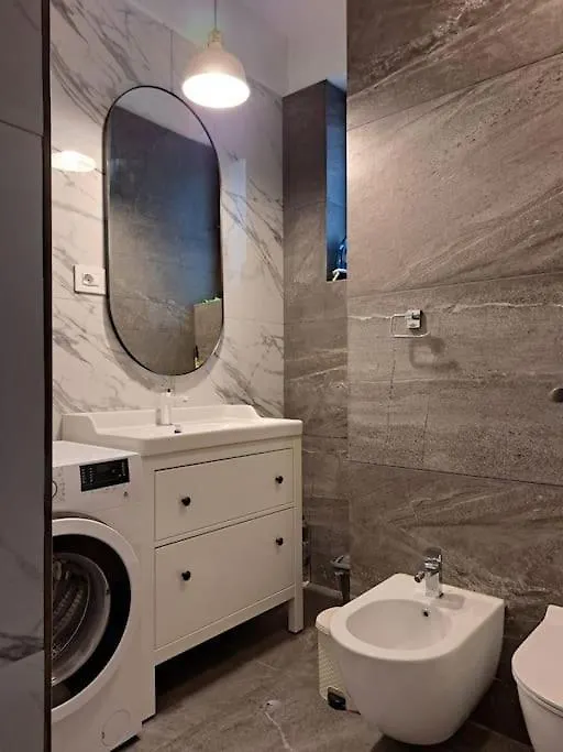 Classy Apartment With Parking In The City Center Bucharest