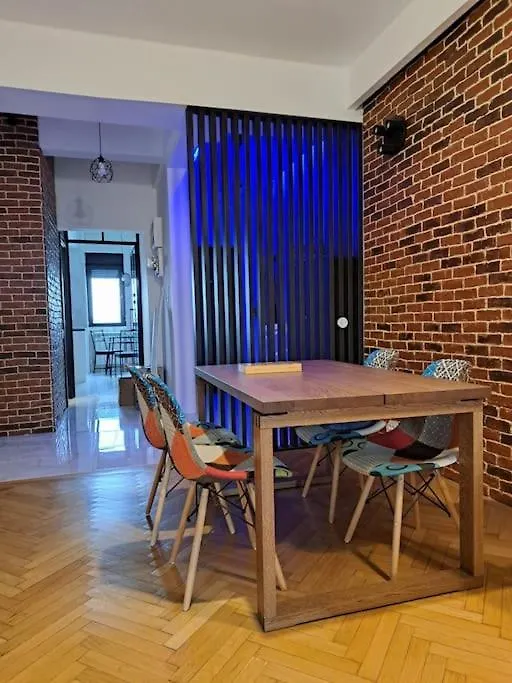 Classy Apartment With Parking In The City Center Bucharest