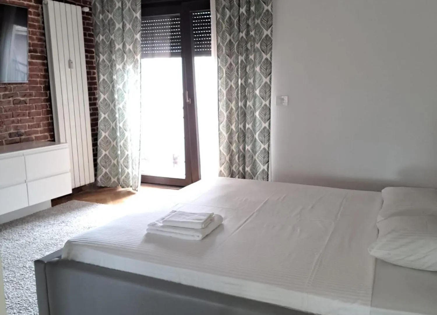 Classy Apartment With Parking In The City Center Bucharest Romania